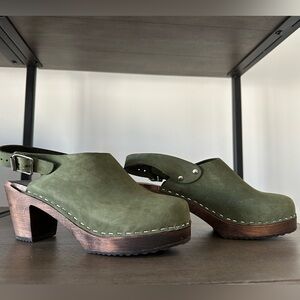 Lotta from Stockholm Slingback Olive Green Clogs with Wooden Heel size 37